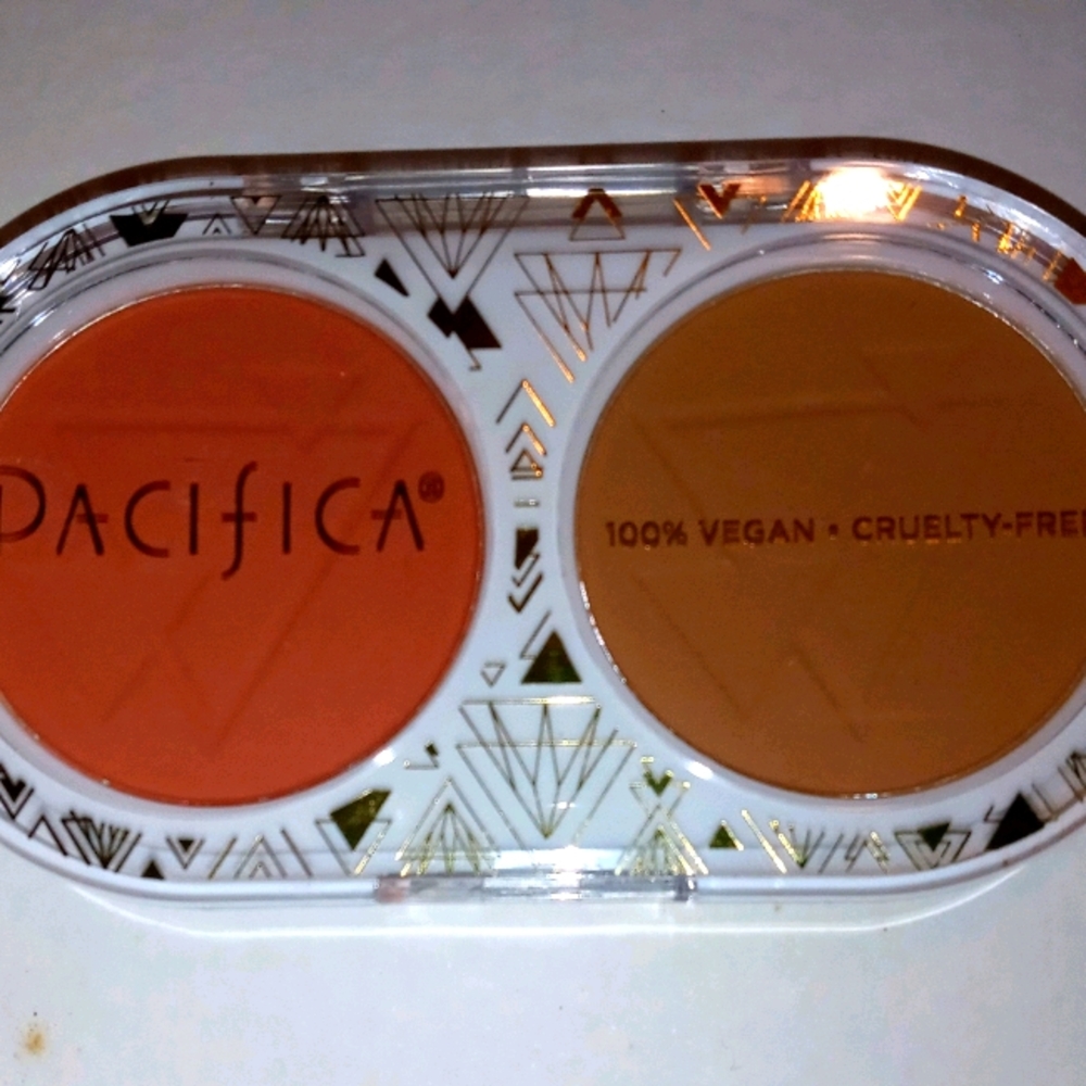 100% vegan cruelty free Blush Duo